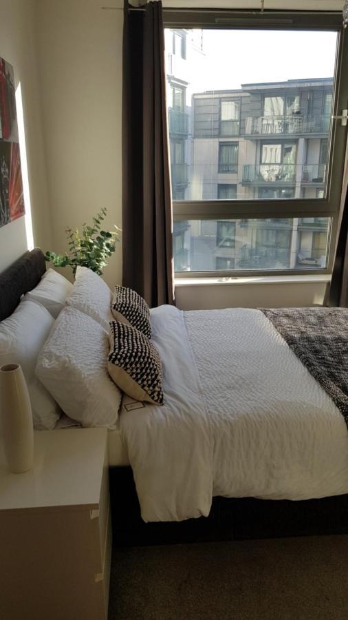City Centre 1 Bed Apartment With Free On Site Parking With Cctv By Lets Relocations เบอร์มิงแฮม ภายนอก รูปภาพ