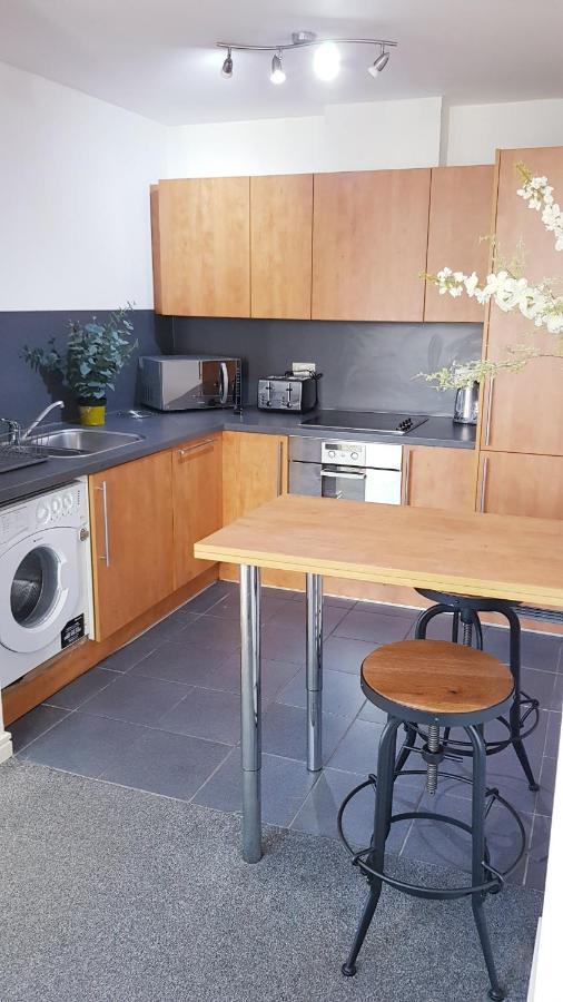City Centre 1 Bed Apartment With Free On Site Parking With Cctv By Lets Relocations เบอร์มิงแฮม ภายนอก รูปภาพ