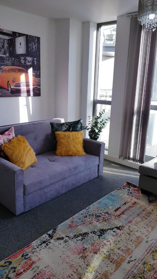 City Centre 1 Bed Apartment With Free On Site Parking With Cctv By Lets Relocations เบอร์มิงแฮม ภายนอก รูปภาพ