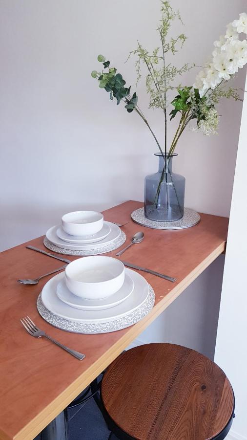 City Centre 1 Bed Apartment With Free On Site Parking With Cctv By Lets Relocations เบอร์มิงแฮม ภายนอก รูปภาพ