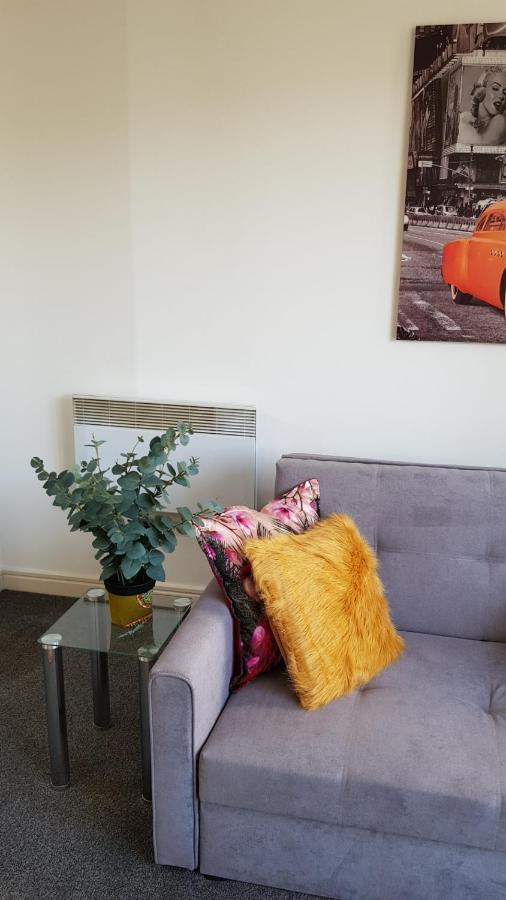 City Centre 1 Bed Apartment With Free On Site Parking With Cctv By Lets Relocations เบอร์มิงแฮม ภายนอก รูปภาพ