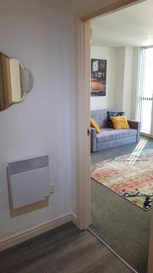 City Centre 1 Bed Apartment With Free On Site Parking With Cctv By Lets Relocations เบอร์มิงแฮม ภายนอก รูปภาพ